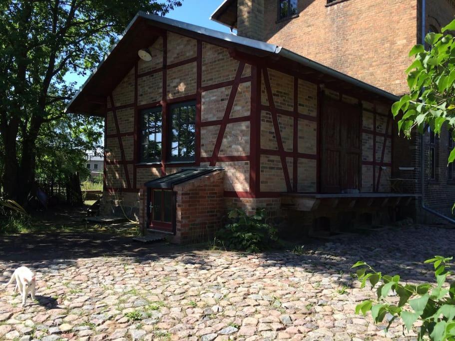 Romantisches Studio Am Waldesrand Mit Gartensauna Schwarz Extérieur photo