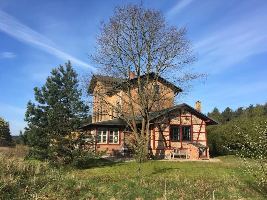 Romantisches Studio Am Waldesrand Mit Gartensauna Schwarz Extérieur photo